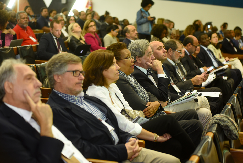 Participantes do XXVII Encontro da Associação das Universidades de Língua Portuguesa (AULP)