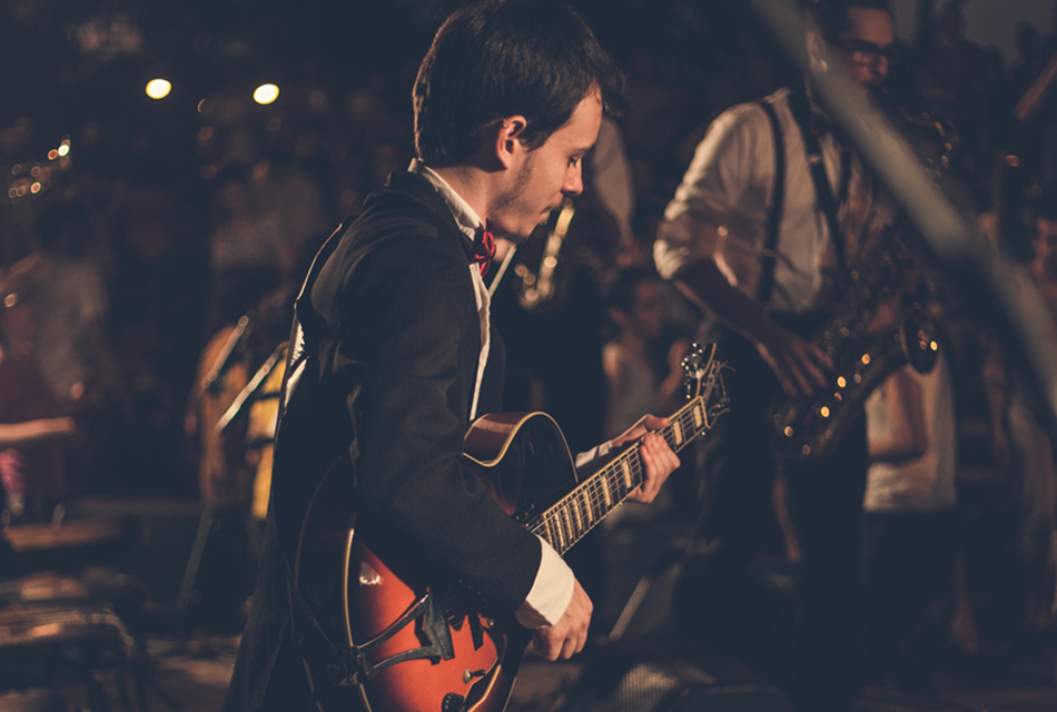 Músico se apresenta no Festival Corredor Cultural Músico se apresenta no Festival Corredor Cultural