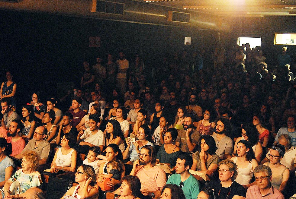 Público lotou o auditório do IA para assistir ao concerto