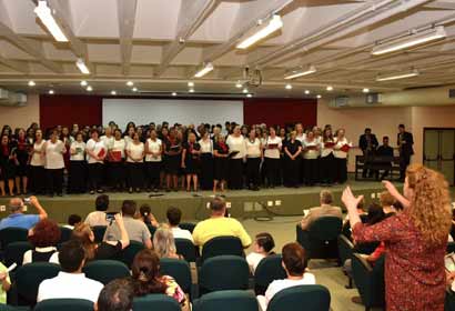 Apresentação de sete corais no fechamento dos 60 anos da FOP