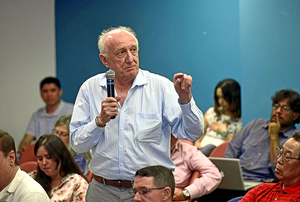 Celso Pascoli Bottura, professor aposentado da Faculdade de Engenharia Elétrica e de Computação