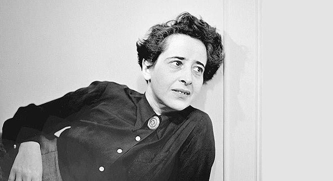 A filósofa Hannah Arendt, para quem educar as crianças e os jovens é uma “responsabilidade coletiva pelo mundo” | Foto: Reprodução