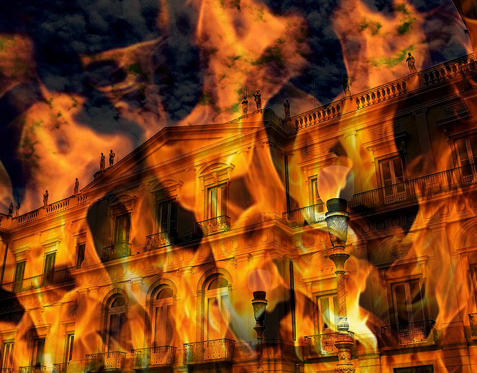 Museu Nacional do Rio de Janeiro em chamas | Foto: Wikimedia Commons