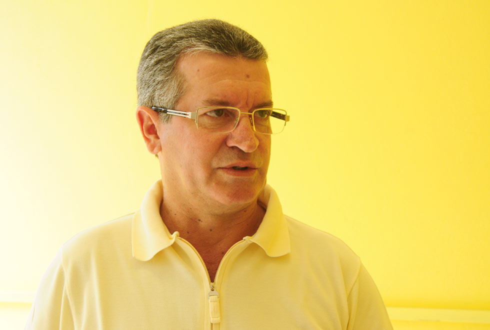 Professor Paulo Ferreira de Araújo, ex-diretor da Faculdade de Educação Física Professor Paulo Ferreira de Araújo, ex-diretor da Faculdade de Educação Física