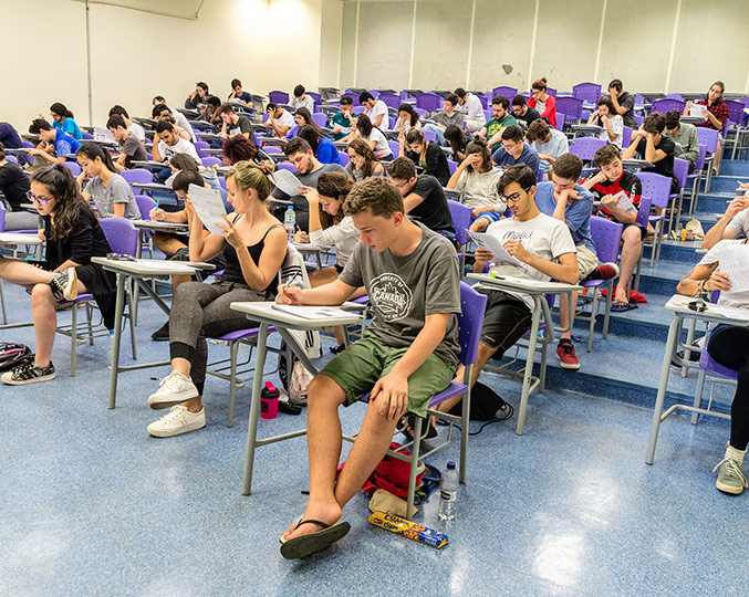 Candidatos realizaram prova para o vestibular 2019 no último domingo | Foto: Alex Matos