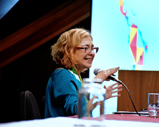 Patricia Fundes, da Universidade de Buenos Aires, concedeu a conferência de abertura