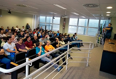 Atividade do Evolvo, evento que reúne desenvolvedores em TI da Unicamp Atividade do Evolvo, evento que reúne desenvolvedores em TI da Unicamp