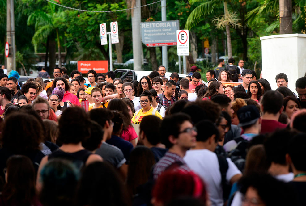 Manifestação começou na Unicamp Manifestação começou na Unicamp