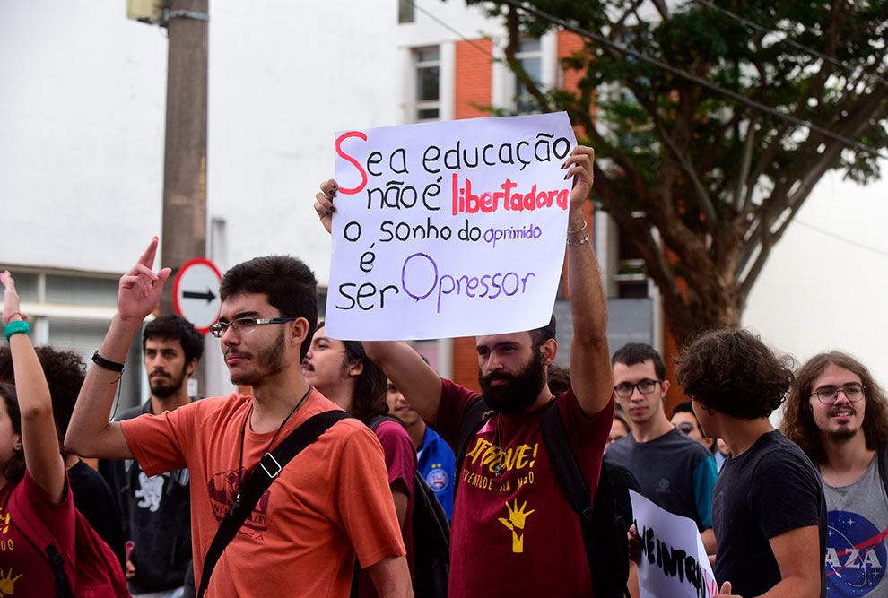 Manifestação começou na Unicamp Manifestação começou na Unicamp