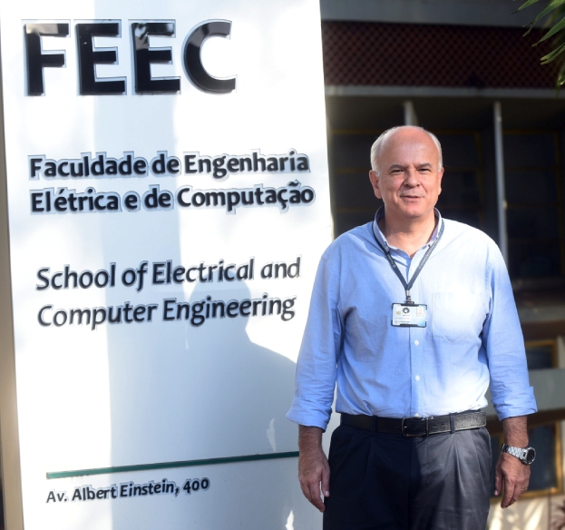 Professor José Alexandre Diniz, diretor da FEEC