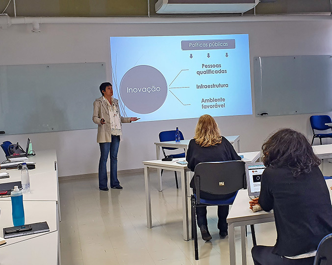 Palestra “Novos caminhos para a inovação no Brasil”  Dra. Fernanda De Negri