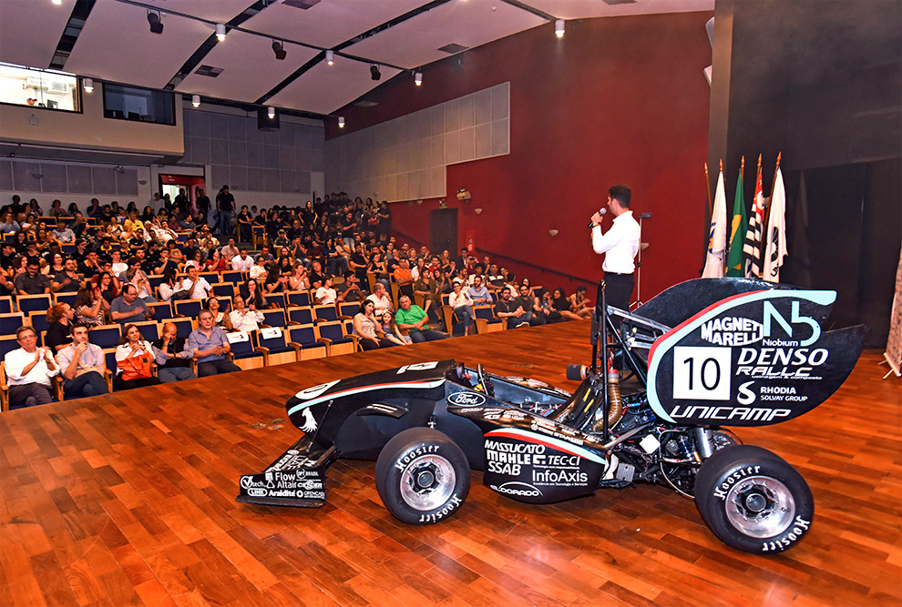 Objetivo da equipe neste ano é conquistar o top 2 da etapa brasileira e se classificar para a competição internacional Objetivo da equipe neste ano é conquistar o top 2 da etapa brasileira e se classificar para a competição internacional