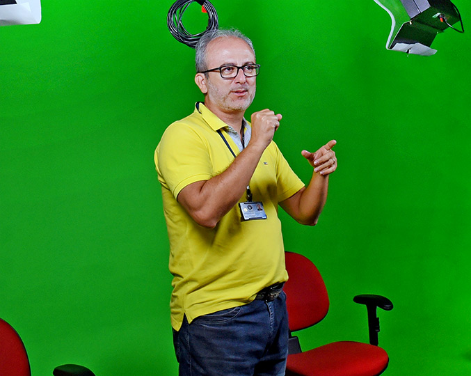 GGTE conta com estúdio e equipamentos para professores que quiserem produzir atividades em vídeo GGTE conta com estúdio e equipamentos para professores que quiserem produzir atividades em vídeo