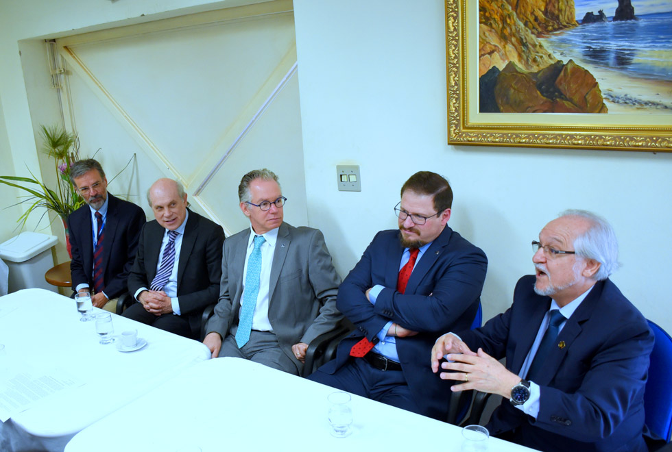 Instalação de fábrica em Jaguariúna pode estimular parcerias entre Qualcomm e Unicamp Instalação de fábrica em Jaguariúna pode estimular parcerias entre Qualcomm e Unicamp