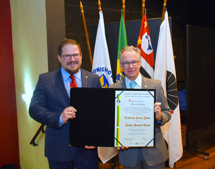 Formado em Engenharia Elétrica pela Feec, presidente global da Qualcomm é a mais jovem personalidade a integrar lista de contemplados pelo título Formado em Engenharia Elétrica pela Feec, presidente global da Qualcomm é a mais jovem personalidade a integrar lista de contemplados pelo título