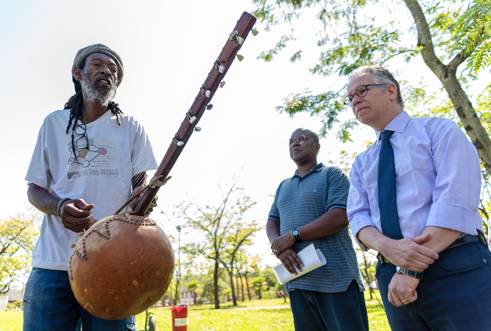 Baobá é plantado na Praça da Paz dentro da programação do Unicamp Afro Baobá é plantado na Praça da Paz dentro da programação do Unicamp Afro