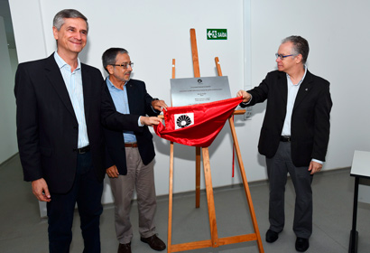 Descerramento da placa da nova sede da Deri Descerramento da placa da nova sede da Deri