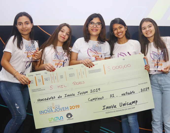Equipe vencedora do Inova Jovem, edição 2019 Equipe vencedora do Inova Jovem, edição 2019