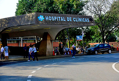 foto mostra a fachada do hospital de clínicas da unicamp