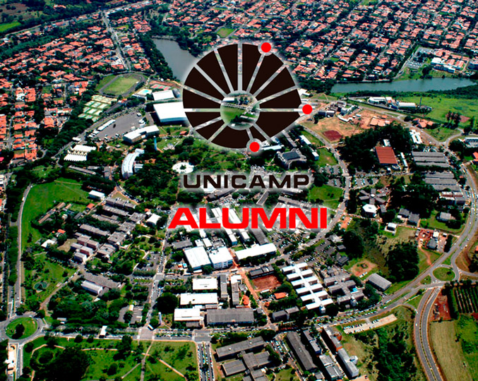 audiodescrição: fotografia colorida de vista aérea da Unicamp com o logo da Plataforma Alumni em cima