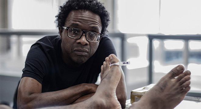 Jeferson De, diretor do longa "M8-Quando a morte socorre a vida" participa de bate-papo logo após exibição com a atriz Zezé Motta. Jeferson De, diretor do longa "M8-Quando a morte socorre a vida" participa de bate-papo logo após exibição com a atriz Zezé Motta