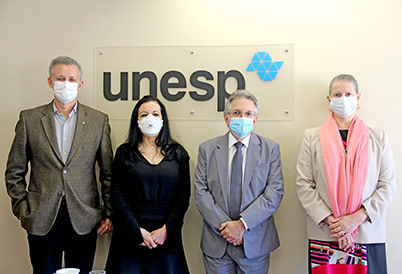 Antonio Meirelles, reitor da Unicamp, Maysa Furlan, vice-reitora da Unesp, Pasqual Barretti, reitor da Unesp e Maria Luiza Moretti, coordenadora geral da Unicamp. | Foto: Agência Unesp