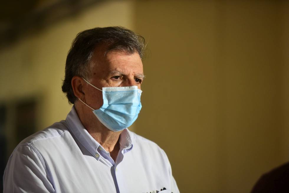 Pró-reitor de Graduação, Ivan Toro: a partir da próxima edição, todos os cursos da Universidade passarão a oferecer no mínimo duas vagas para essa modalidade de ingresso Pró-reitor de Graduação, Ivan Toro: a partir da próxima edição, todos os cursos da Universidade passarão a oferecer no mínimo duas vagas para essa modalidade de ingresso