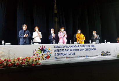 Cerimônia de implantação da Frente Parlamentar das Pessoas com Deficiência e Doenças Raras nos municípios paulistas, coordenada pela deputada estadual Valéria Bolsonaro (sem partido) Cerimônia de implantação da Frente Parlamentar das Pessoas com Deficiência e Doenças Raras nos municípios paulistas, coordenada pela deputada estadual Valéria Bolsonaro (sem partido)