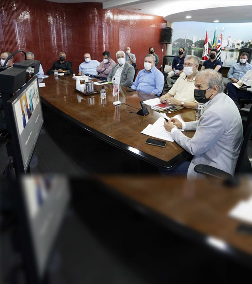 Parceria estabelece cooperação para pesquisa e desenvolvimento de novas soluções tecnológicas Parceria estabelece cooperação para pesquisa e desenvolvimento de novas soluções tecnológicas