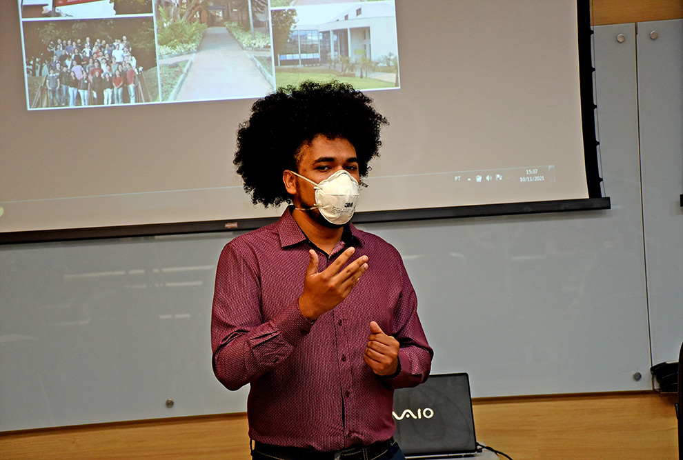 Vitor Gonçalves da Silva, estudante de pós-graduação da Unicamp, durante abertura oficial Unicamp Afro 2021