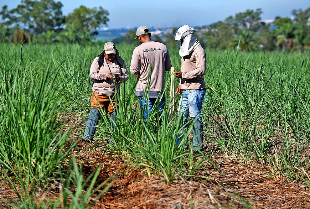 Trabalho de diagnóstico arqueológico da área do HIDS