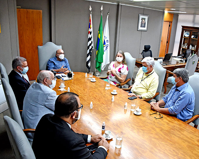 Previsto para ser inaugurado em quatro anos, o Hospital Metropolitano vai oferecer 350 leitos e terá gestão técnica da Unicamp, com atendimento eletivo e de urgência referenciados Previsto para ser inaugurado em quatro anos, o Hospital Metropolitano vai oferecer 350 leitos e terá gestão técnica da Unicamp, com atendimento eletivo e de urgência referenciados