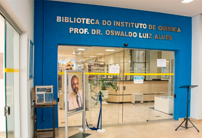 Mostra expõe prêmios e honrarias recebidos pelo docente Mostra expõe prêmios e honrarias recebidos pelo docente