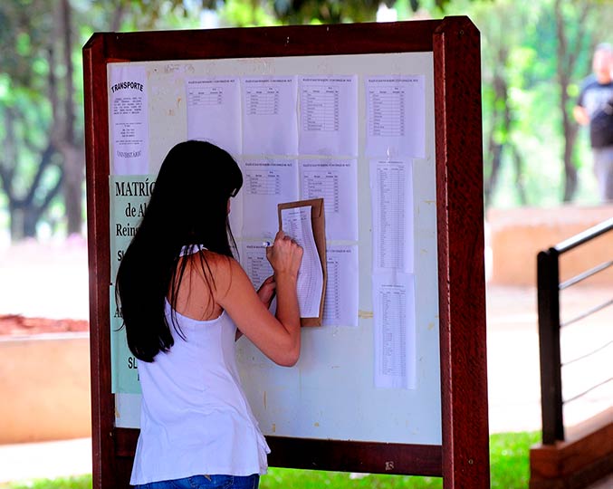 A novidade é o oferecimento de 150 isenções para bolsistas de escolas privadas e particulares