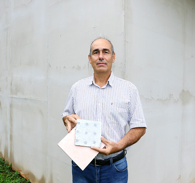 Professor Carlos Eduardo Marmorato Gomes (FEC)