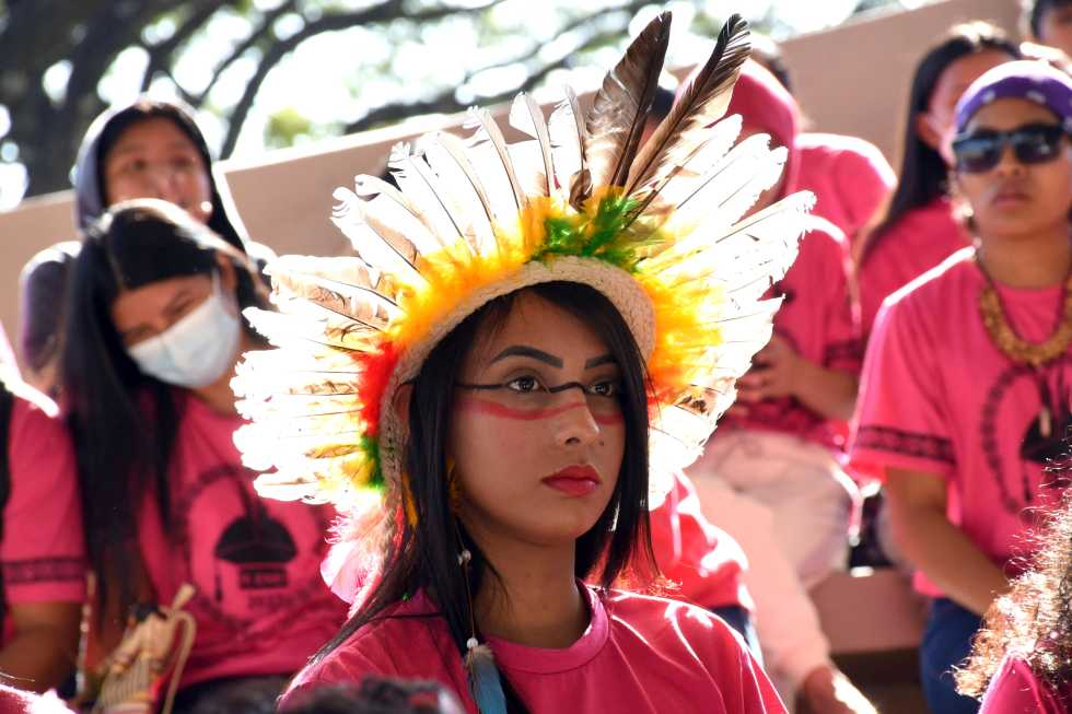 IX Encontro Nacional dos Estudantes Indígenas audiodescrição: fotografia colorida