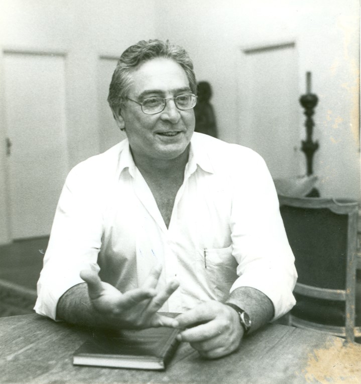José Dias Sobrinho ao assumir a direção da Faculdade de Educação em 1987. Foto: Acervo Siarq 
