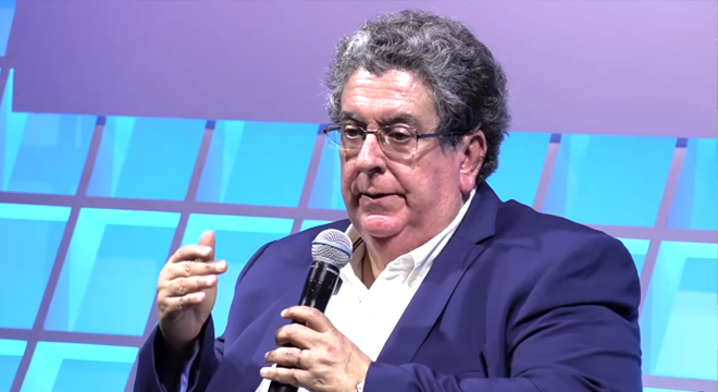 O novo cientista residente Mário Veiga fará atividades presenciais e remotas O novo cientista residente Mário Veiga fará atividades presenciais e remotas