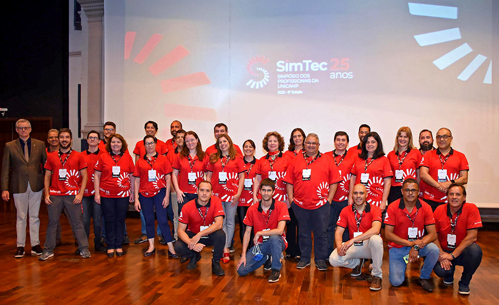 Abertura do Simtec coincidiu com os 56 anos da Universidade, dia 5/10