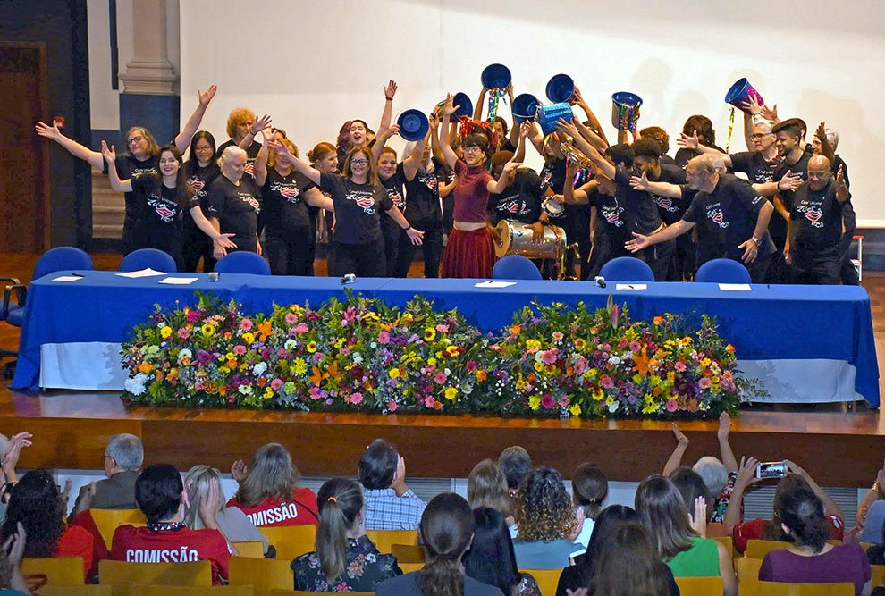 Abertura do Simtec coincidiu com os 56 anos da Universidade, dia 5/10