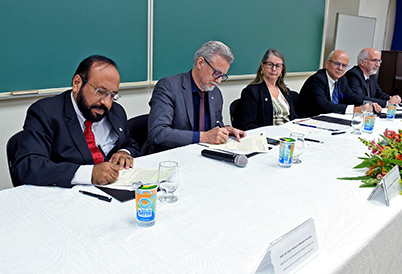 Assinatura do Termo de Posse da nova diretoria da FFEC para o quadriênio 2023-2027 Assinatura do Termo de Posse da nova diretoria da FFEC para o quadriênio 2023-2027