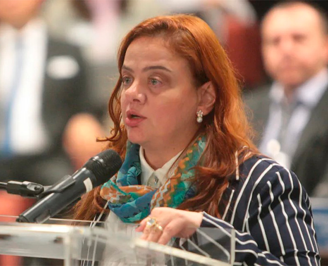 A cientista social Adriana Dias, falecida em janeiro de 2023, será uma das homenageadas por suas importantes pesquisas e incansável luta contra o extremismo e pela defesa da inclusão e diversidade A cientista social Adriana Dias, falecida em janeiro de 2023, será uma das homenageadas por suas importantes pesquisas e incansável luta contra o extremismo e pela defesa da inclusão e diversidade