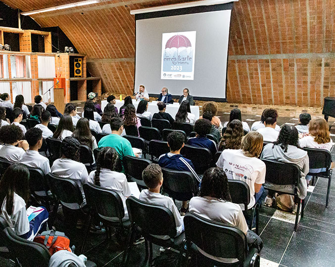 O evento é destinado a estudantes do oitavo e nono ano do ensino fundamental da rede municipal de Campinas O evento é destinado a estudantes do oitavo e nono ano do ensino fundamental da rede municipal de Campinas
