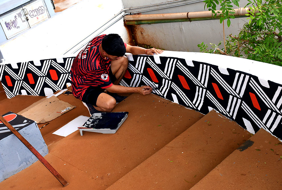 Pinturas mostram um pouco da cultura indígena de cada uma das regiões do Brasil e da região dos Andes, no Chile Pinturas mostram um pouco da cultura indígena de cada uma das regiões do Brasil e da região dos Andes, no Chile