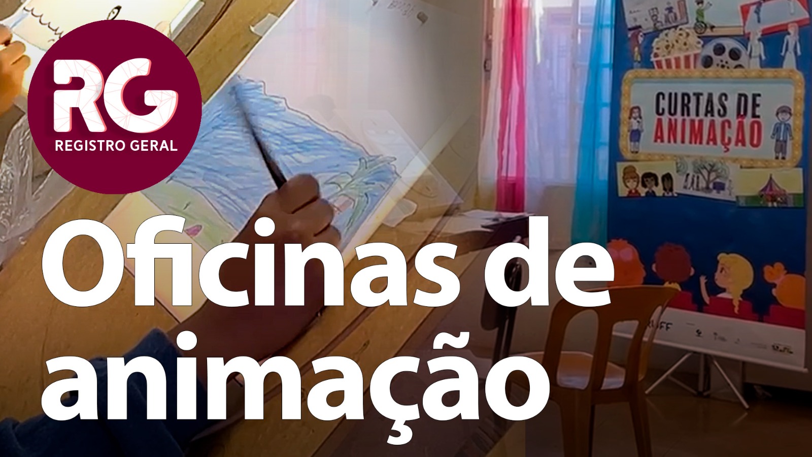 imagens de desenhos em telas coloridas com a legenda oficinas de animação