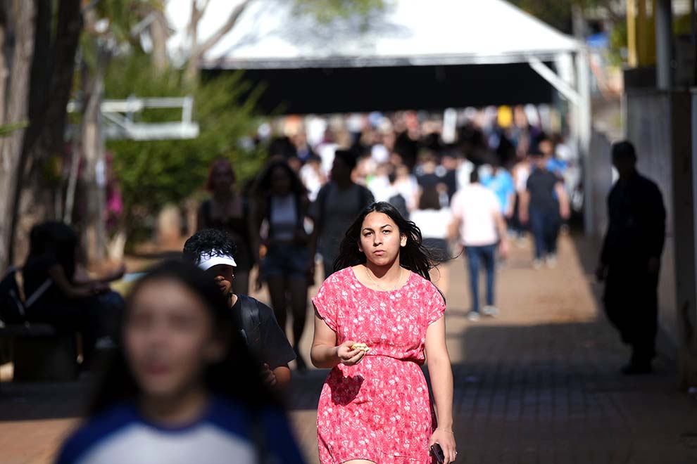 Famílias e estudantes de diferentes regiões do país puderam conhecer as faculdades, institutos e espaços da Universidade Famílias e estudantes de diferentes regiões do país puderam conhecer as faculdades, institutos e espaços da Universidade