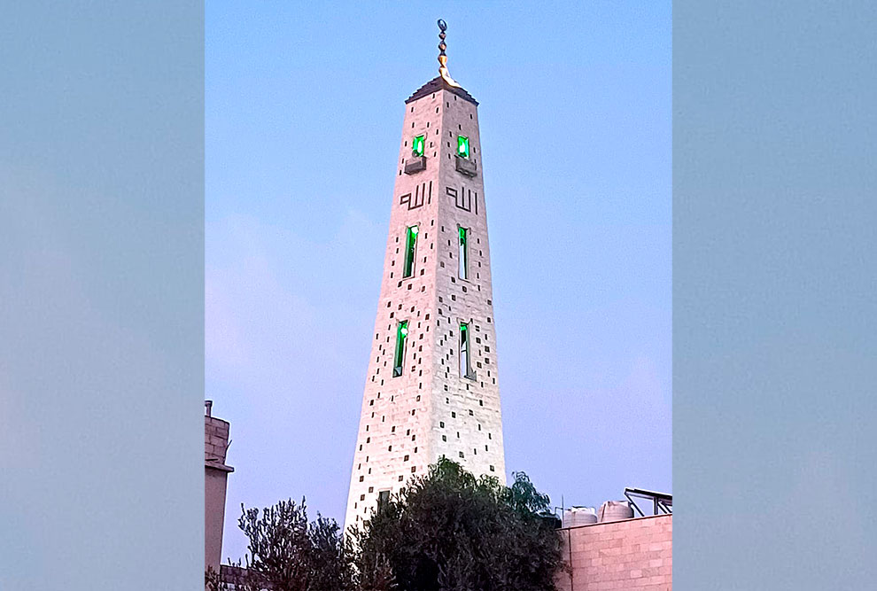 Minarete de mesquita de refugiados chechenos (foto: arquivo pessoal) Minarete de mesquita de refugiados chechenos (foto: arquivo pessoal)
