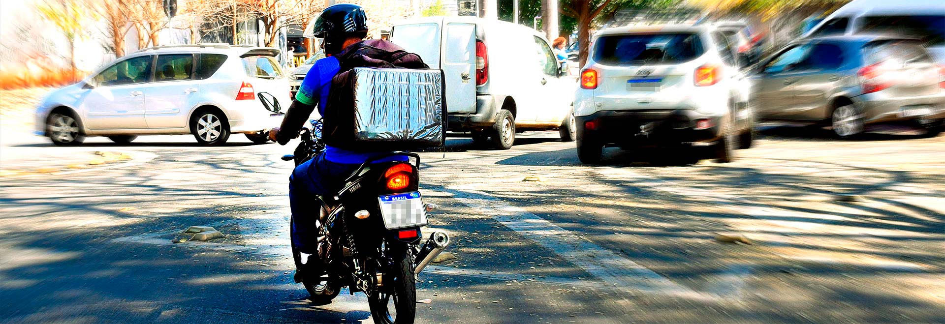 Situação de entregadores e motoristas que atuam por meio de plataformas digitais é revelada pelo primeiro levantamento feito pelo Instituto Brasileiro de Geografia e Estatística (Foto: Antoninho Perri)  