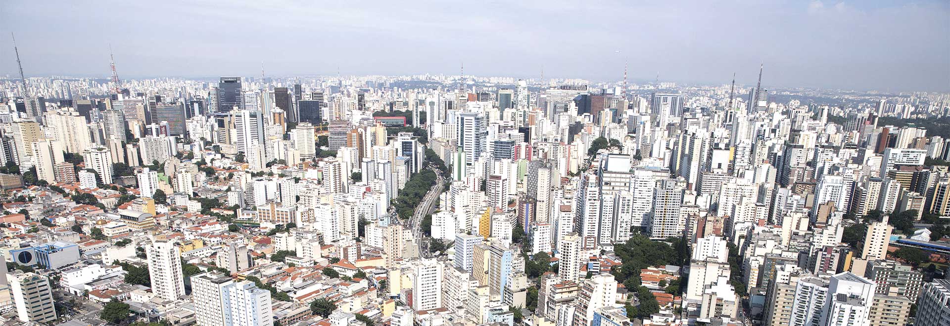Vista área da região central de São Paulo: segundo o estudo, migração contribuiu para frear a queda da fecundidade em regiões mais urbanizadas
