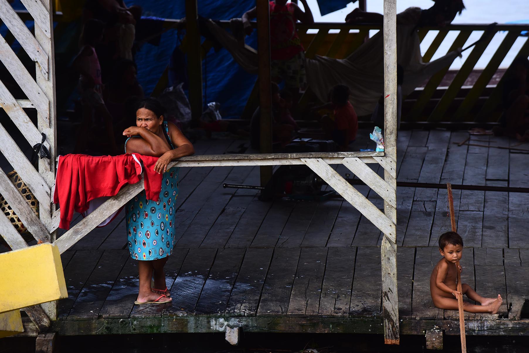 Família moradora do município de Atalaia do Norte (AM) Audiodescrição: Imagem 20 de 41.